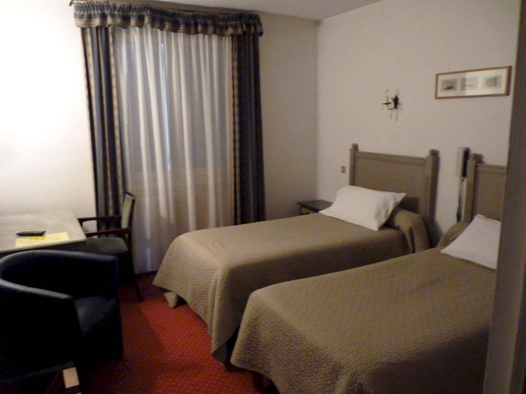 Фото Hotel Victor Hugo