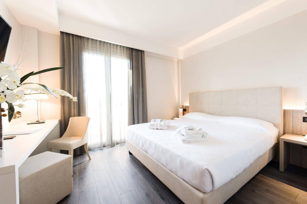 Фото Hotel Garden