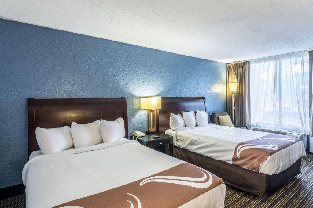 Фото Quality Inn & Suites University Area