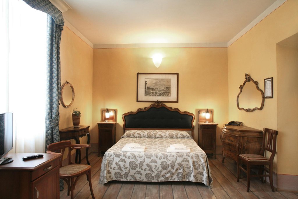 Фото Hotel Azzi Florence