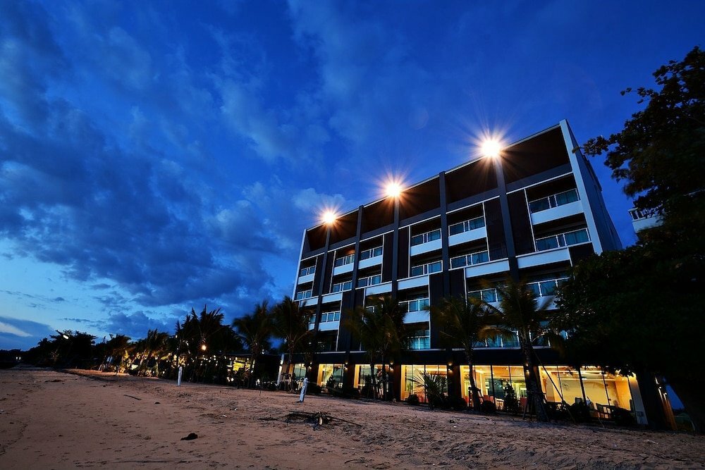 Hotel Golden Dragon Beach, Earth, photo