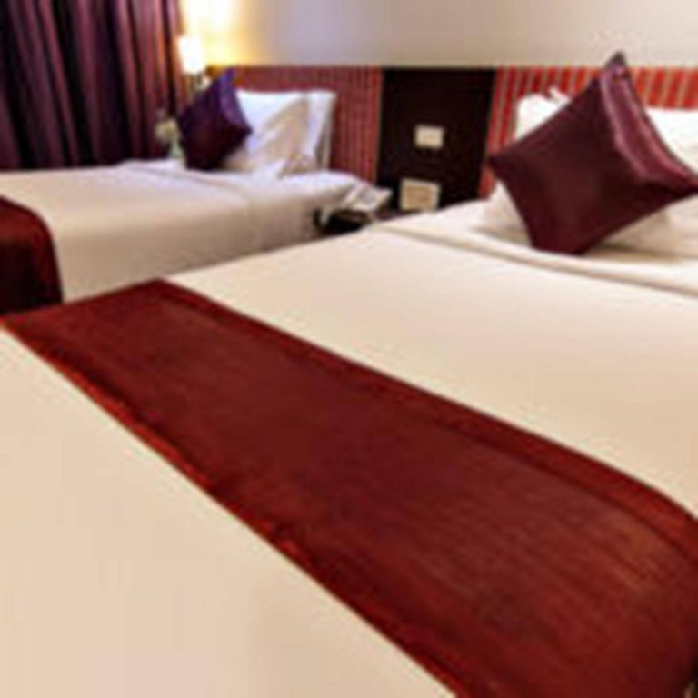 Фото Zhelter'BKK - Hostel