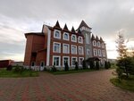 Tsarskaya Usadba (selo Stromyn, ulitsa Bolshaya Stromynka, 10), resort