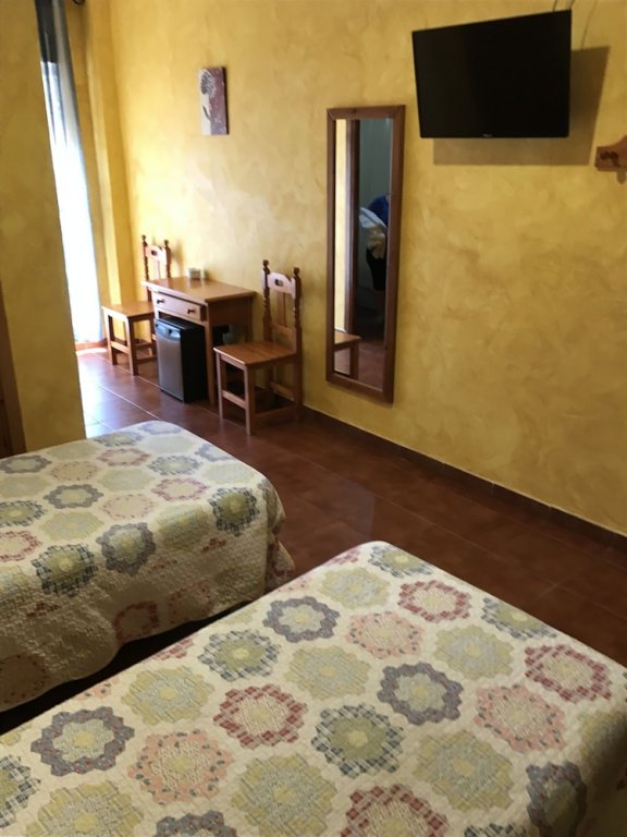 Фото Hostal Restaurante El Mero