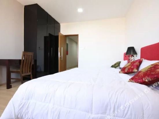 Фото 118 Residences by Living Comfort