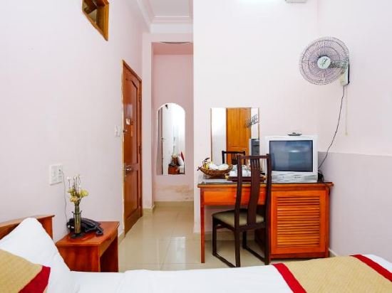 Фото Gold Night Hotel