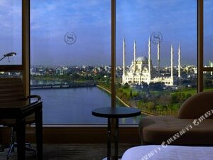 Гостиница Sheraton Grand