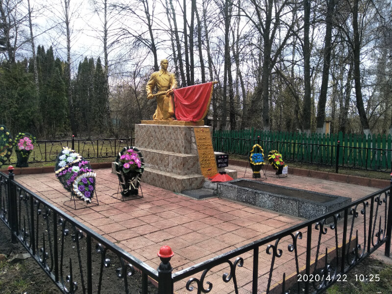 Monument, memorial Братская могила советских воинов, Oryol Oblast, photo