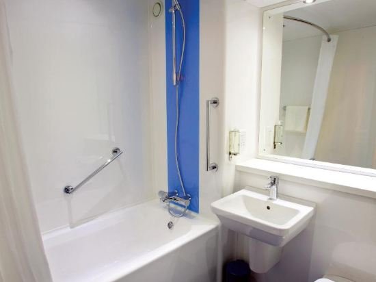 Фото Travelodge York Tadcaster