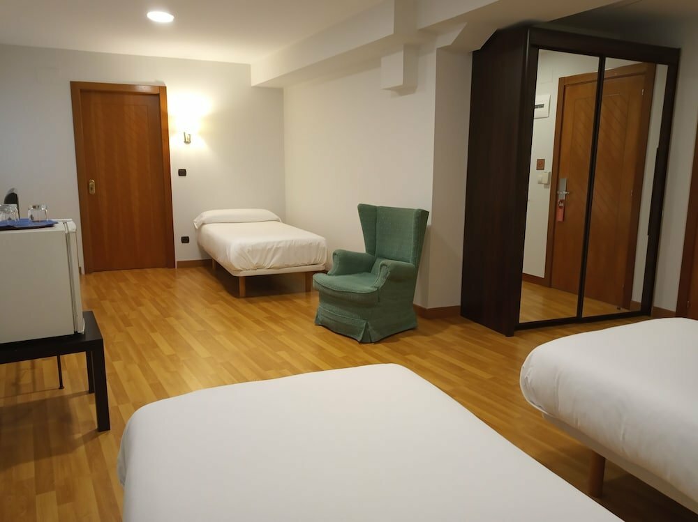 Hotel Pensión Begoña, Bilbao, photo