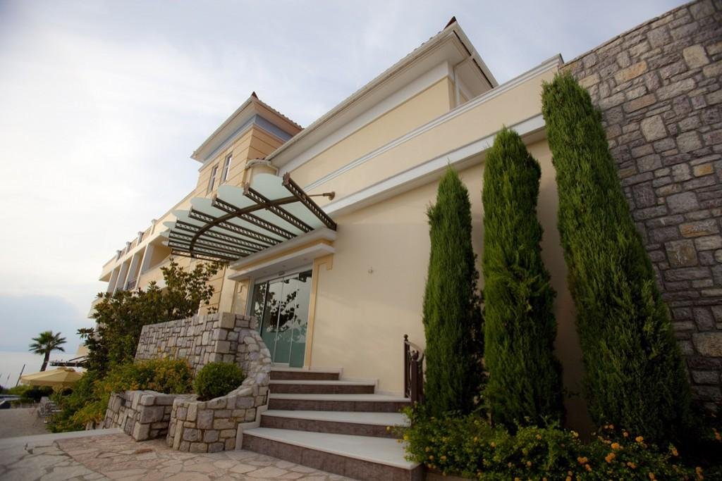 Фото отеля 2