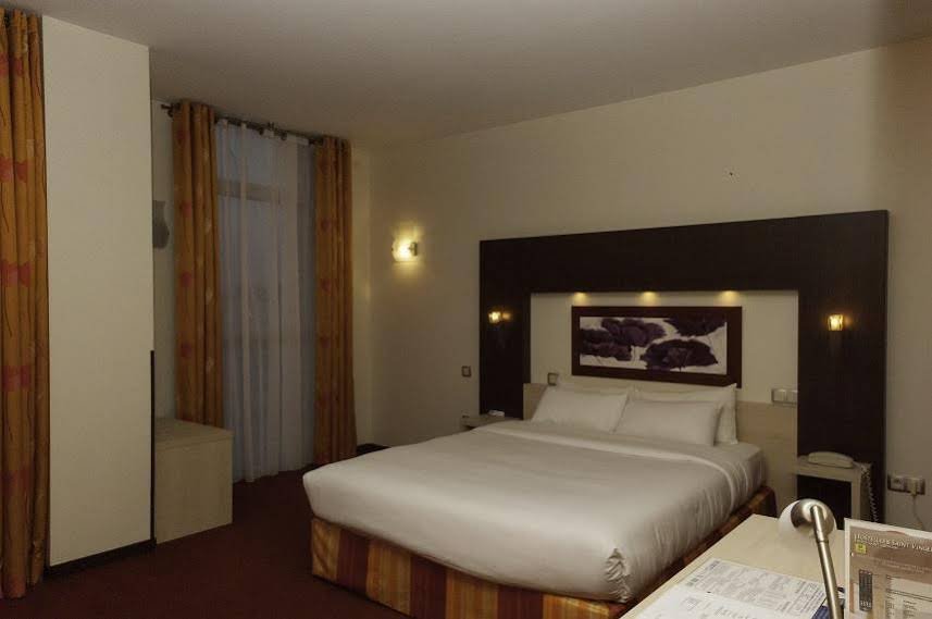 Фото Hostellerie Saint Vincent Beauvais Aéroport