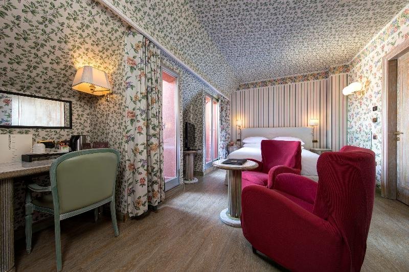 Фото Hotel Capitol Milano