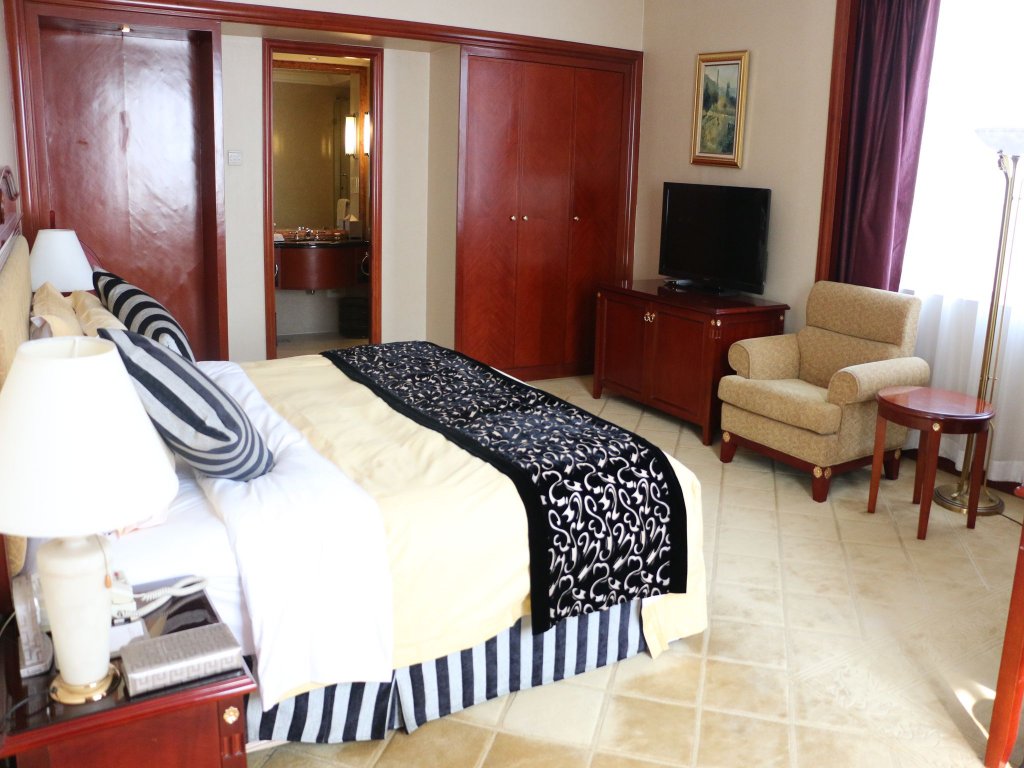 Фото Xinhai Jinjiang Hotel