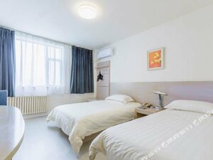 Гостиница Jinjiang Inn Qingdao Wusi Square Nanjing Road Metro Station