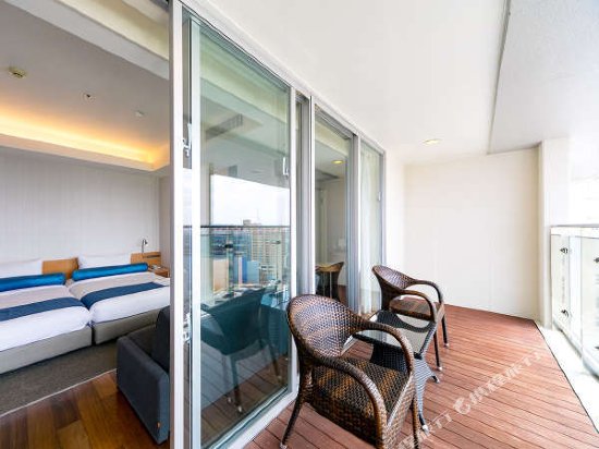 Фото Naha Tokyu REI Hotel