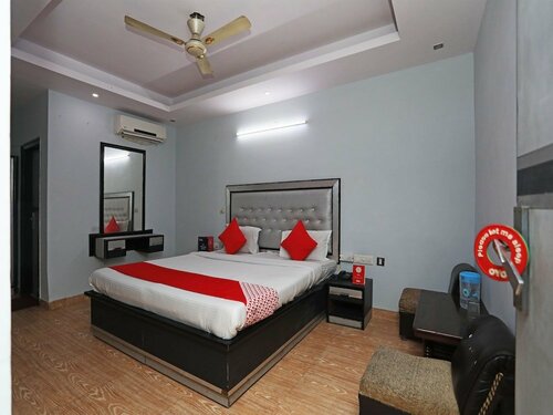 Гостиница Oyo 27884 Hotel 3bs House Dx в Дели