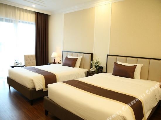 Фото Adonis Hotel