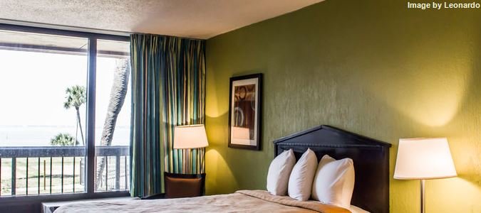 Фото Quality Inn & Suites Gulf Breeze Bayside near Pensacola Beach