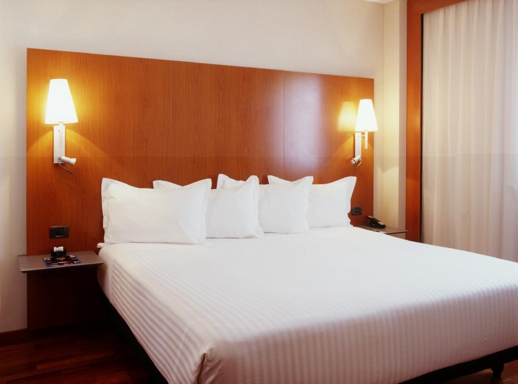 Фото B&b Hotel Granada Estacion