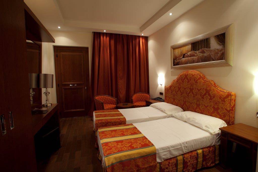 Фото Hotel Silver