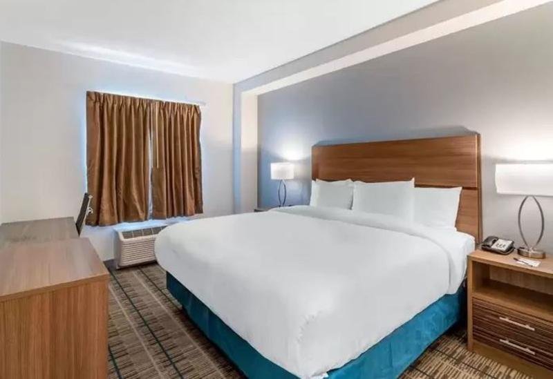 Фото Sleep Inn & Suites Denver International Airport