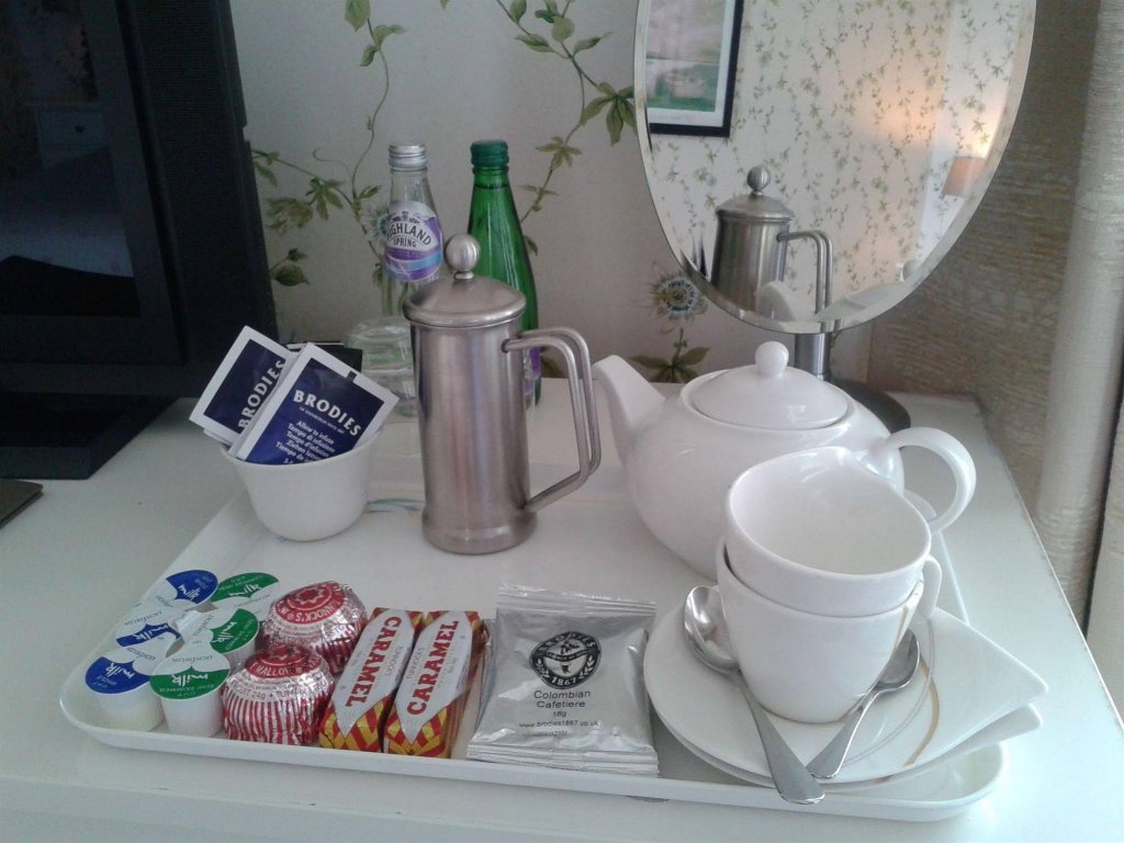 Фото The Lake of Menteith Hotel