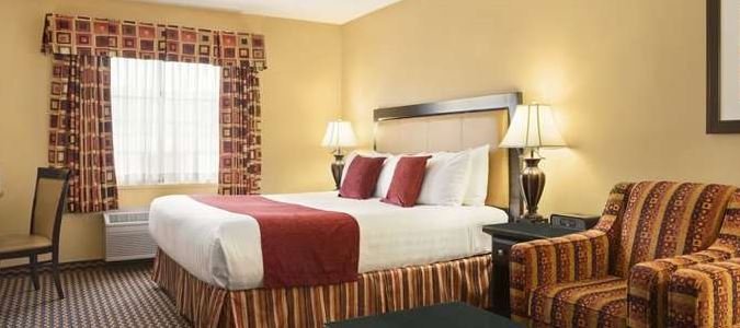 Фото Ramada by Wyndham Surrey/Langley