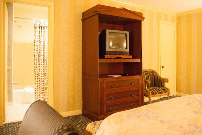 Фото Place d'Armes Hotel