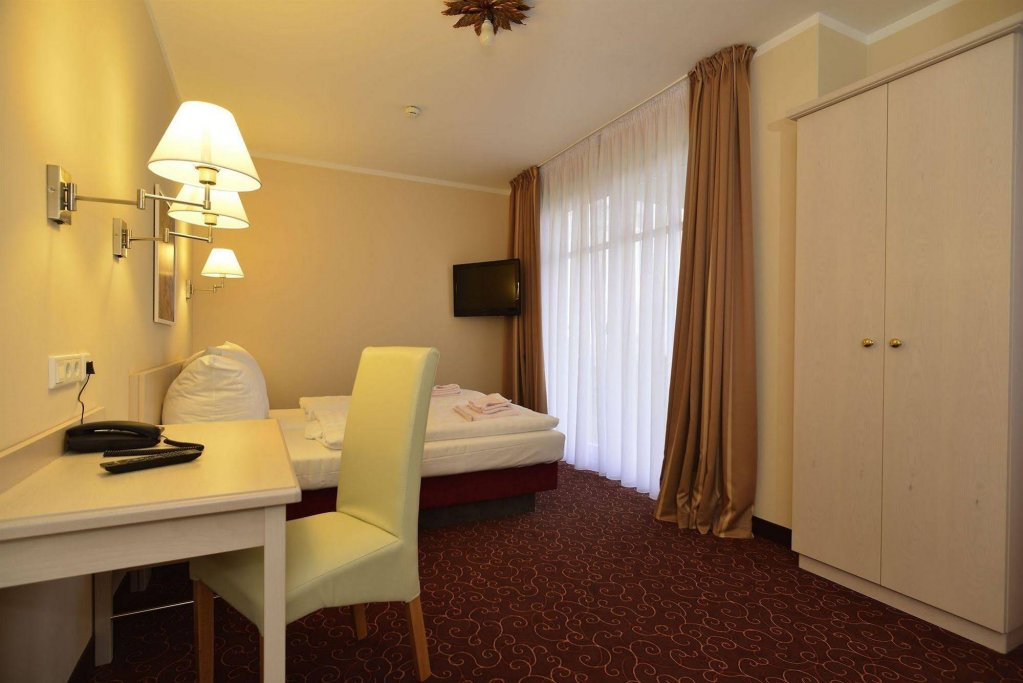 Фото Hotel Behrmann