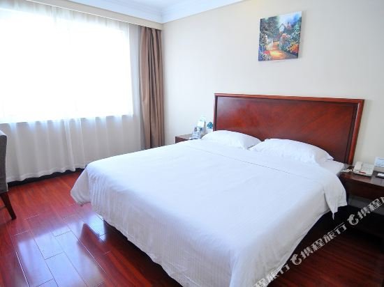 Фото GreenTree Inn ShanDong QingDao LiCang ShuYuan Road Daon square Express Hotel