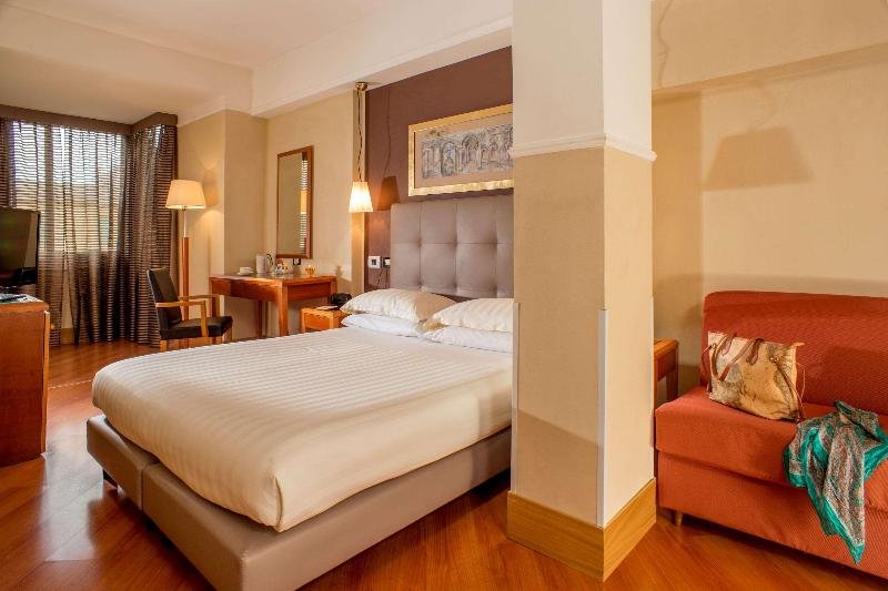 Фото The Spring House Hotel Rome Vatican, Tapestry Collection Hilton