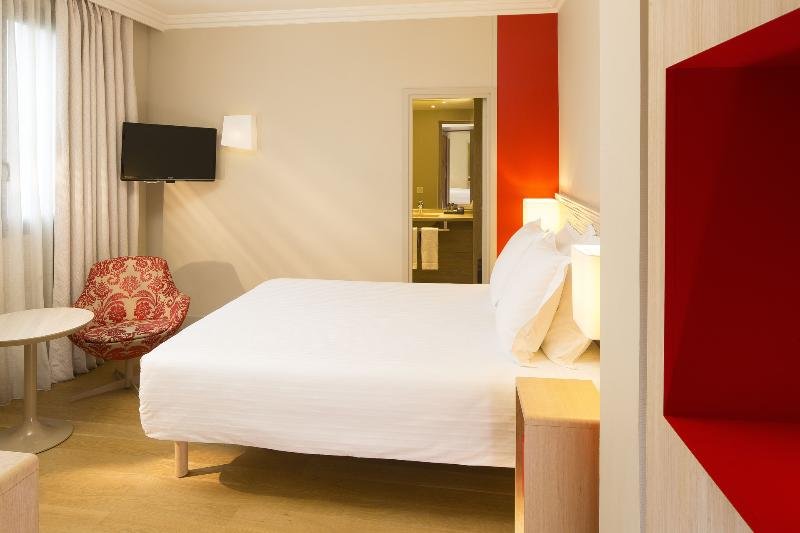 Фото Oceania L'Univers Tours