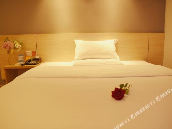 Фото 7 Days Inn Huaxin Street Light Tail Station, Guanyinqiao