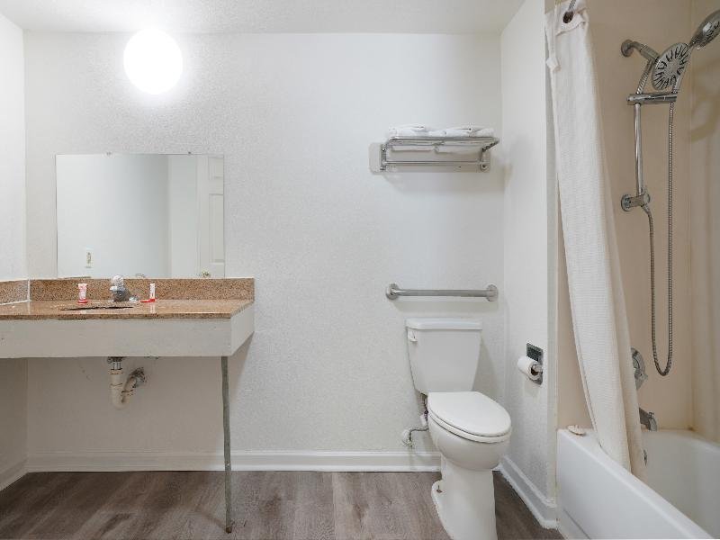 Фото Oyo Hotel Decatur I-285 The Perimeter