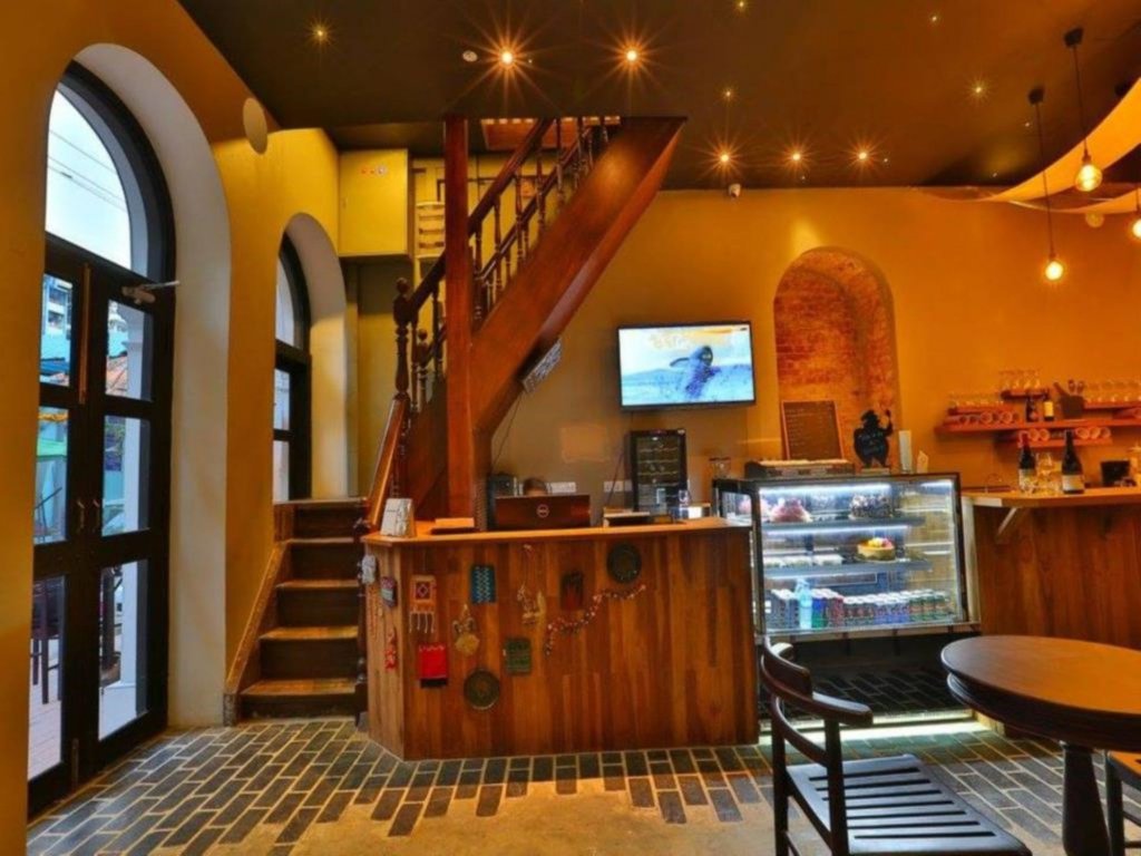 Фото отеля 1