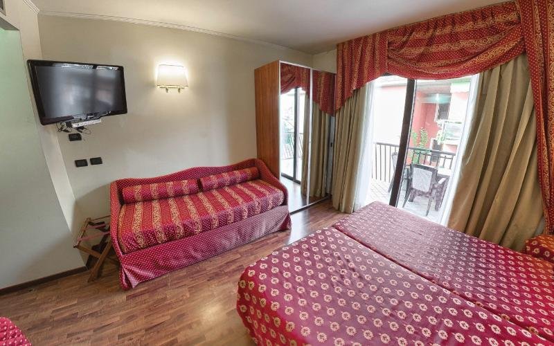 Фото Admiral Hotel Villa Erme