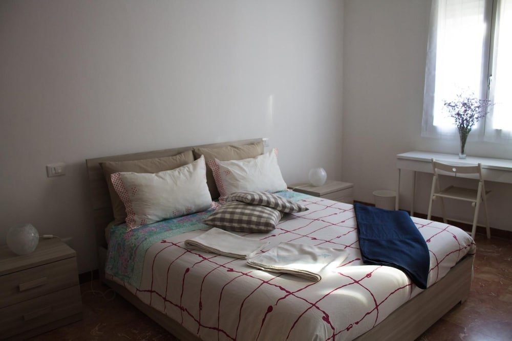 Фото R&b A due passi dal Lumière