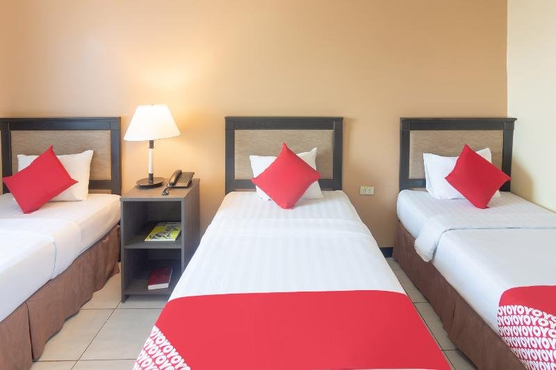 Фото Oyo 187 The Maxwell Hotel