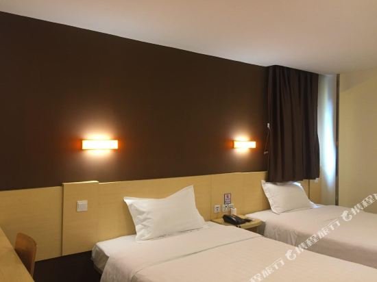 Фото 7 Days Inn Jiangmen Heshan Branch