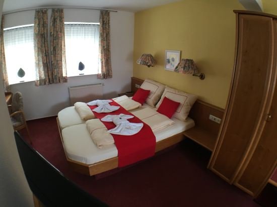 Фото Ambiente Hotel Strehla