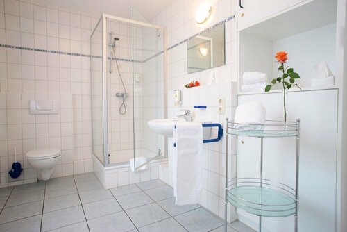 Гостиница Akzent Hotel Zur Gr& Xfc; nen Eiche в Шнефердингене