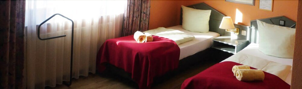 Фото Hotel Ammerscher Bahnhof