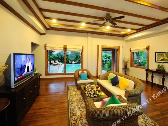 Фото Aureum Palace Hotel & Resort Pyin Oo Lwin