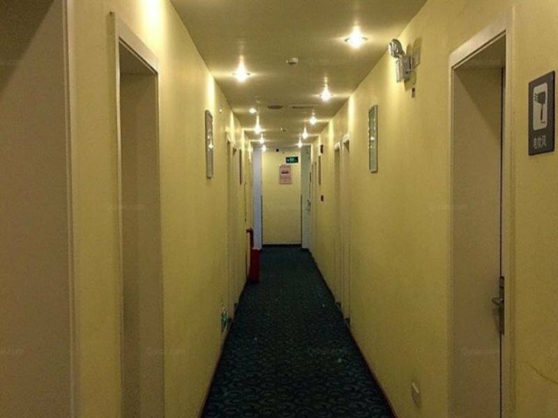 Hotel 7 Days Inn Guiyang Daximen Branch, Guiyang, photo