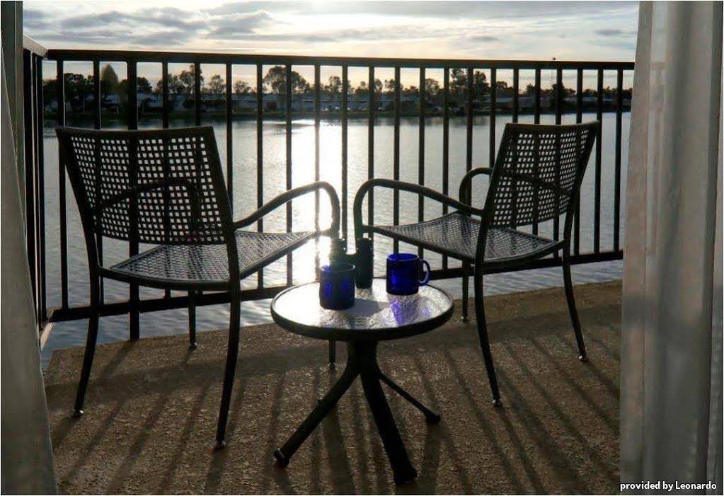 Фото Best Western Plus Bayside Hotel