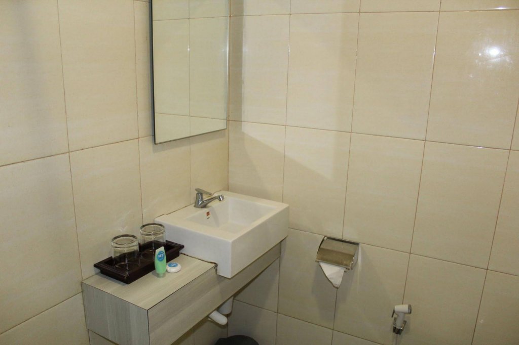 Фото Sky Hotel Jogja