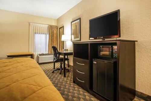 Гостиница Quality Inn & Suites Ames Conference Center Near Isu Campus в Амесе