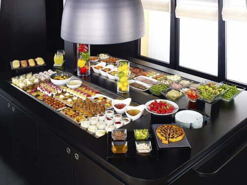 Гостиница Kyriad Direct Epinal