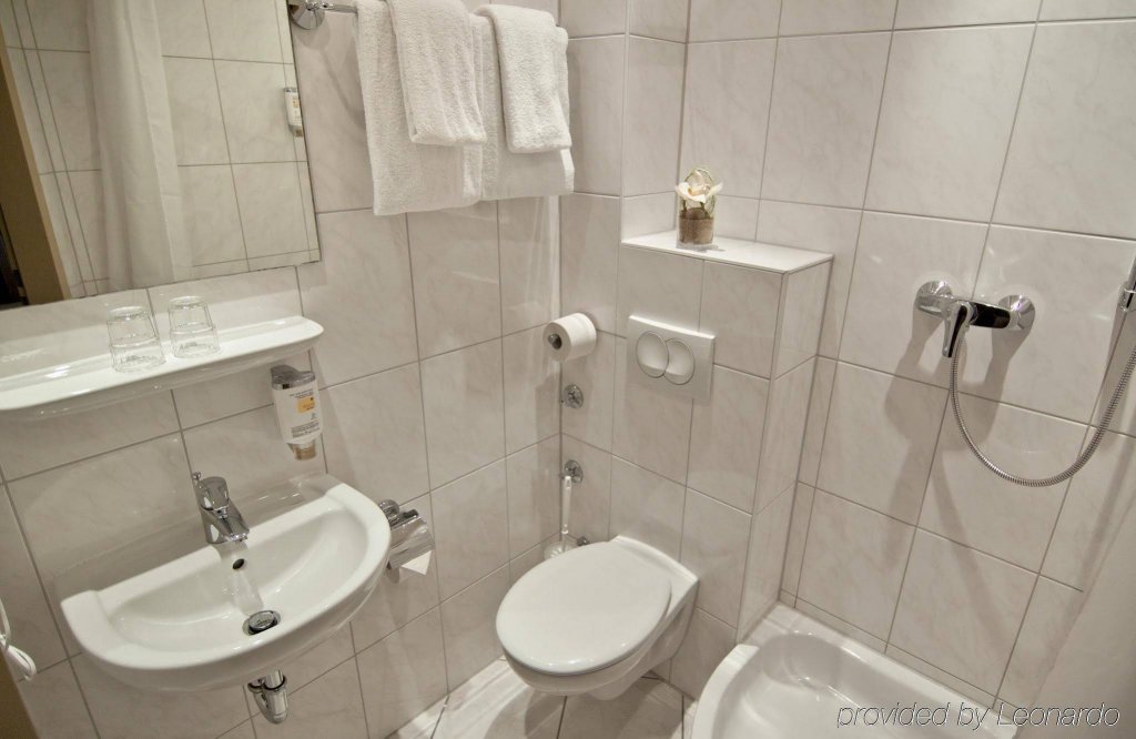 Фото Novum Hotel Continental Hamburg Hauptbahnhof